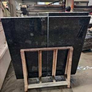 <span class=keywords><strong>Dalle</strong></span> de granit vert papillon polie pour comptoirs de cuisine, salons, salles de bain et escaliers extérieurs - Product Image 4
