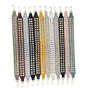 <span class=keywords><strong>Sangle</strong></span> de sac de style gothique punk cloutée, large et robuste en cuir, avec double rangée de rivets pyramidaux, remplacement pour sacs à main - Product Image 6