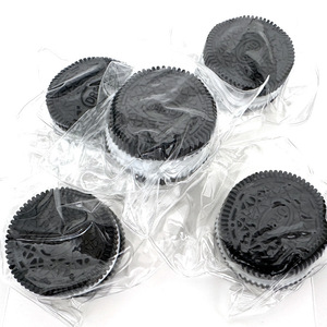 Juguetes Blandos Antiestrés al por Mayor, Virales, con Forma de Galletas Oreo, Divertidos y Suaves para Aliviar el Estrés y la Relajación - Product Image 5