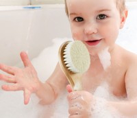 Logo personnalisé Brosse en laine de chèvre Cheveux de bébé Brosse de massage pour enfants Ensemble de mini peignes de brosse à cheveux en bois pour nouveau-nés