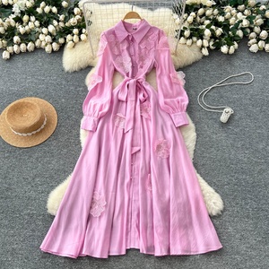 Robe longue à fleurs 3D perlées pour femme, automne, effet amincissant, à boutonnage simple - Product Image 1