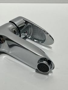 Grifo <span class=keywords><strong>de</strong></span> lavabo Válvula Cartucho Estilo Aleación <span class=keywords><strong>de</strong></span> zinc Montado en cubierta Orificio único Cerámica Moderna 35MM Latón Español Apartamento contemporáneo - Product Image 4