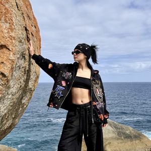 6859/Camicetta da Donna Trendy Slim-Fit in Pizzo Traspirante Stile Casual Moda Urbana per l'Autunno con Lavorazione Artigianale Stile Camicia - Product Image 2