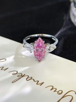 Bague de fiançailles et de mariage en or 18 carats avec trois pierres de moissanite rose marquise de 3,1 carats pour femme - Vente en gros