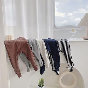Pantalon long unisexe pour bébés et tout-petits INS Printemps/Automne, taille haute, à pieds, rayé, couleur unie, en coton doux, coupe ample - Product Image 2