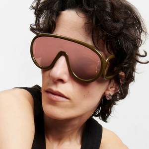 Lunettes de soleil surdimensionnées à verres uniques UV400 avec logo personnalisé, nouvelle mode 2025, pour hommes et femmes - Product Image 3