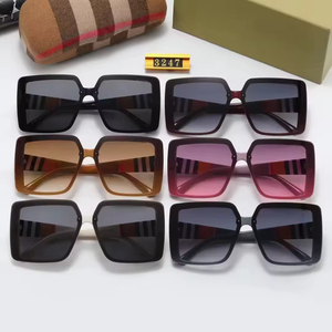 Gafas de Sol de Diseño 2025 con Protección UV400 para Hombre y Mujer, Gafas de Sol Cuadradas de Lujo, Estilo Retro, CN - Product Image 3