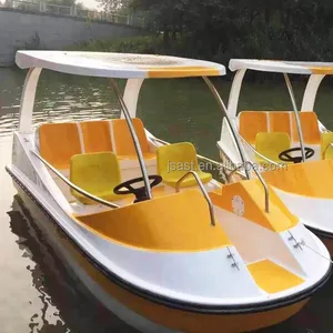 قارب من الألياف الزجاجية الكهربائية تأجير الحديقة المائية 5 أشخاص مع دواسة محرك داخلي معدات ترفيهية سهلة القيادة قارب كروز