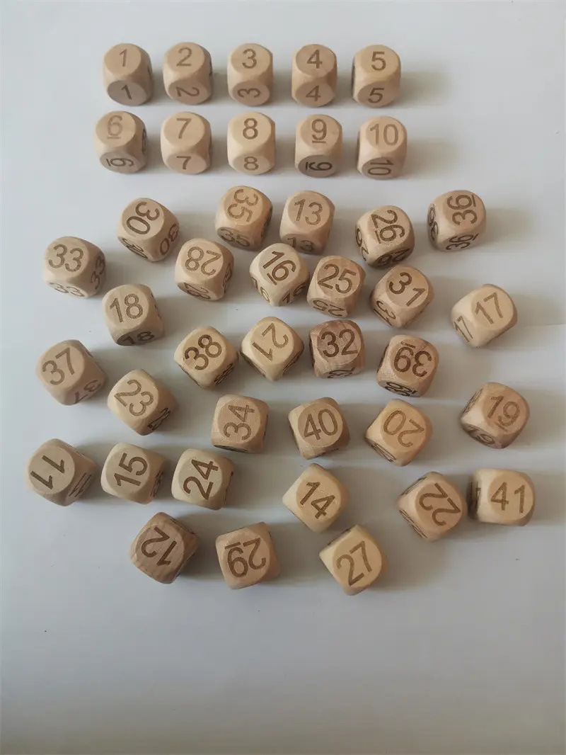 Custom 10mm   12mm Laser Engraved Wooden Dice Beech Square Cube with English Alphabet Letters Beads with Holes Wood Color