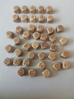 Dés en bois gravés au laser personnalisés de 10 mm, 12 mm, 16 mm, dés carrés pour jeux de rôle, dés personnalisés avec lettres de l'alphabet anglais