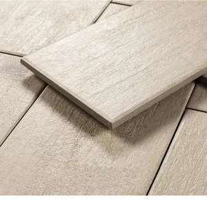 Carreaux de bois de haute qualité 600X150 finition mate porcelaine émaillée aspect bois carreaux de céramique sol pour la cuisine