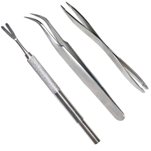 Pinza para Garrapatas Umico, Portátil, de Acero Inoxidable, de Tres Piezas, Pinzas para Pulgas para Perros y Gatos - Artículos Esenciales para Mascotas - Product Image 1