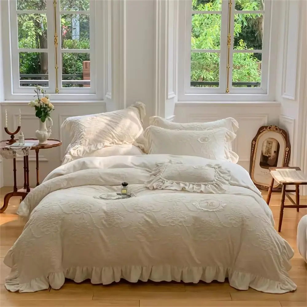 Conjunto de quatro peças de veludo de leite em relevo tridimensional, conjunto de roupa de cama de inverno coral veludo engrossado renda quente, lençóis e roupa de cama
