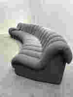 Canapé modulaire de passage au design BOUCLE belge moderne, mobilier de salon contemporain combinable