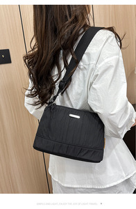 Eco Friendly Material Large Capacity Casual Nylon Zipper Travel Tote Bag Lightweight Directly Fashion Sling Bag - Product Image 5