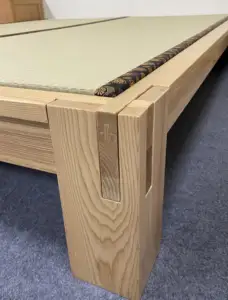 Cadre de lit en bois massif personnalisé tatami