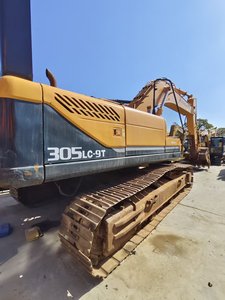 Excellente Offre : Excavatrice Hyundai 305LC-9T d'occasion, 95% neuve, capacité de godet de 1,38 m, moteur de 30 tonnes, pompe PLC, boîte de vitesses, roulement. - Product Image 5