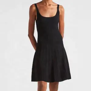 Fabricant de tricots personnalisé noir sans manches élégant laine <span class=keywords><strong>cachemire</strong></span> conception de tricot femmes vêtements <span class=keywords><strong>robe</strong></span> <span class=keywords><strong>pull</strong></span> décontracté <span class=keywords><strong>robe</strong></span> femmes - Product Image 1