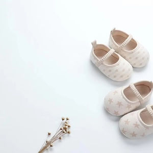 Scarpe Morbide con Stampa a Stelle e Pois per Neonati e Bambini con Fascia Elastica per Imparare a Camminare - Product Image 3