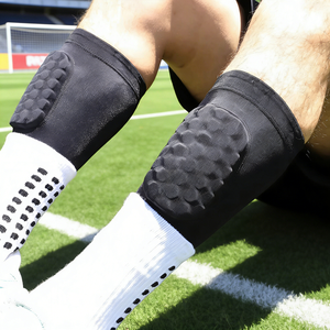 Protège-tibias de football personnalisables avec logo, manchon de protection du mollet en EVA, mini protège-tibias pour jeunes et adultes, équipement de protection pour le football - Product Image 2
