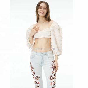 Haut court plissé à manches bouffantes, coupe ajustée, dos nu, avec bandage, manches bouffantes, couleur blanche, pour femme - Grande Vente - Product Image 4