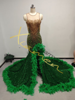 Robe de Soirée de Luxe Ocstrade Or et Strass, Robe de Bal Verte à Fente Haute, Tulle Perlé, Volants et Traîne de Plumes, Robes de Bal 2026