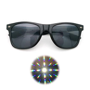 <span class=keywords><strong>Lunettes</strong></span> de soleil adultes transfrontalières Medding <span class=keywords><strong>lunettes</strong></span> optiques à effets spéciaux avec feux d'artifice d'amour de diffraction pour spectacle de lumière de danse - Product Image 6