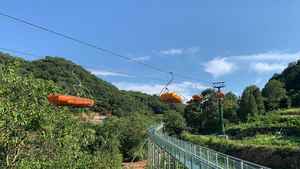 Système de téléphérique de remorquage à prise fixe en gros Système de téléphérique fiable pour les parcs d'attractions et les stations de ski - Product Image 4