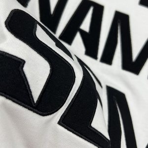 ผู้ผลิตเสื้อเชิ้ตปักลายสไตล์สตรีทแวร์ลำลอง เสื้อยืดคอตตอน 100% เนื้อหนา คุณภาพสูง ทรงโอเวอร์ไซส์ แบบครอป ทรงบ็อกซี่ - Product Image 4