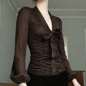 Camiseta Vintage con Cuello en V y Lazo de Puntos para Mujer, Camiseta de Manga Larga Ajustada con Cintura Fruncida, Top Elegante de Moda Casual Retro - Product Image 2