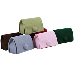 Bolsa de Almacenamiento de Joyas de Terciopelo en Colores Pastel Morandi, con Forma de Arco, Cierre de Botón a Presión, Portátil y Ligera - Product Image 1