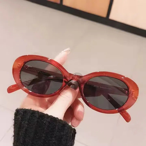 2024 Best Selling High Quality Personalized Luxury Fashion Sunglasses Retro Small <b>Frame</b> Ladies Sunglasses Wholesale - Product Image 3