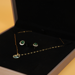 Boîte à <span class=keywords><strong>bijoux</strong></span> en velours de luxe avec logo personnalisé, pour bracelet, collier, pendentif, boucles <span class=keywords><strong>d</strong></span>'oreilles, boîte à <span class=keywords><strong>bijoux</strong></span> en cuir PU doré - Product Image 6