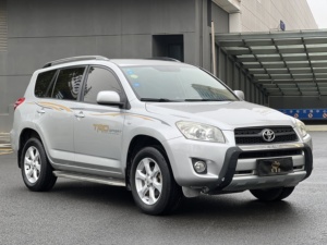 <span class=keywords><strong>Toyota</strong></span> RAV4 2.1L automatique, édition classique, <span class=keywords><strong>SUV</strong></span>, modèle <span class=keywords><strong>2013</strong></span>, d'occasion - Product Image 2