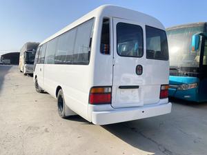 Bus de tourisme Toyota Coaster d'occasion <span class=keywords><strong>pas</strong></span> <span class=keywords><strong>cher</strong></span>, conduite à droite, entièrement remis à neuf - Product Image 3