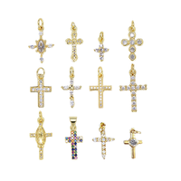 CZ8328 Grossiste Micro Pendentif Croix Pavé Diamant CZ, Breloque en Oxyde de Zirconium Bijoux Chrétiens
