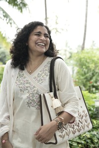 Most Selling Custom Butterfly Tote <b>Bag</b> <b>Personalised</b> Name Embroidery Cotton Reusable Grocery Shopping <b>Bag</b> for Women For Sale - Product Image 2