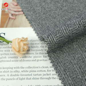Tissus et Textiles <span class=keywords><strong>Doux</strong></span> En Gros 100 Polyester Polaire Brossé Vêtements Tissu Pour Manteau D'hiver et Veste - Product Image 4