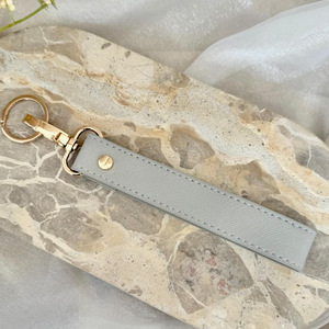 Creative and simple PU leather car keychain DIY personalized keychain gift anti-loss key rope accessory pendant - Product Image 4