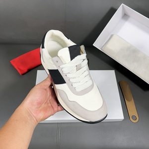 Chaussures de marche rétro de luxe pour homme, style créateur, à semelle épaisse, prix de gros - Product Image 1