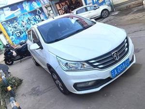 Baojun 310 2018 Usado, Sedán Turbo con Interior de Cuero Oscuro, Automático, Económico, de Gasolina - Product Image 2