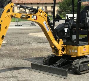 รถขุดตีนตะขาบมือสอง รุ่น CAT301.7 คุณภาพดี ราคาถูก พร้อมขาย - Product Image 3