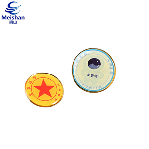 Badge de collection en alliage métallique de la <span class=keywords><strong>note</strong></span> musicale Meishan, forme déformée, en laiton doré, avec clé de sol et motif sonore en relief dynamique, cadeau - Product Image 4