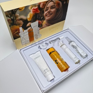 Ensemble cadeau de parfum pour femme, eau de toilette au design populaire, notes fruitées gourmandes, parfum naturel arabe, spray corporel, lotion corporelle - Product Image 4