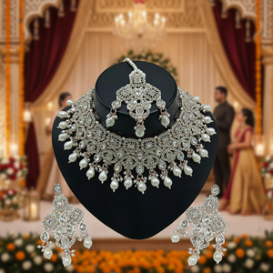 Parure de bijoux ethniques en laiton plaqué or, zircon et Kundan, pour fiançailles, mariage, anniversaire, fête, comprenant collier ras-de-cou, boucles d'oreilles pendantes et tikka - Product Image 3
