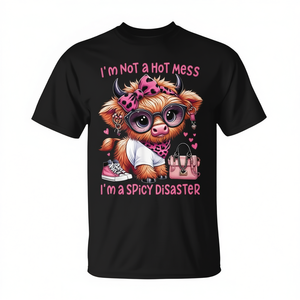 Camiseta Highland Cow con diseño 'I'm Not A Hot Mess I'm A Spicy Disaster', negra, unisex, cuello redondo, manga corta, para adulto, con impresión digital - Product Image 3