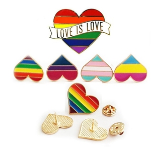 Vente en gros coeur métal Kunshan épinglettes Gay LGBT <span class=keywords><strong>Les</strong></span> for Love Impression offset directe du fabricant - Product Image 2