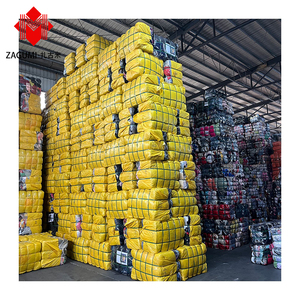 Hissen Venta <span class=keywords><strong>al</strong></span> por <span class=keywords><strong>Mayor</strong></span> de Contenedores de <span class=keywords><strong>Ropa</strong></span> Usada de Marca, Fardos de <span class=keywords><strong>Ropa</strong></span> Vintage de <span class=keywords><strong>España</strong></span>, <span class=keywords><strong>Ropa</strong></span> Premium de Segunda Mano para Hombre - Product Image 4