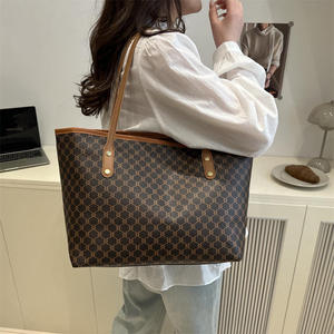 Nouveau sac fourre-tout tendance pour femme 2026, en PU imperméable avec doublure en polyester, sac à bandoulière - Product Image 4