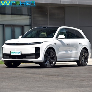 Acceptons les commandes personnalisées Lixiang L6 2025 – SUV familial spacieux à autonomie étendue, extérieur blanc d'origine, faible kilométrage - Product Image 1